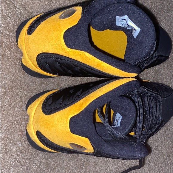 Shoes - Picture 4 of 4